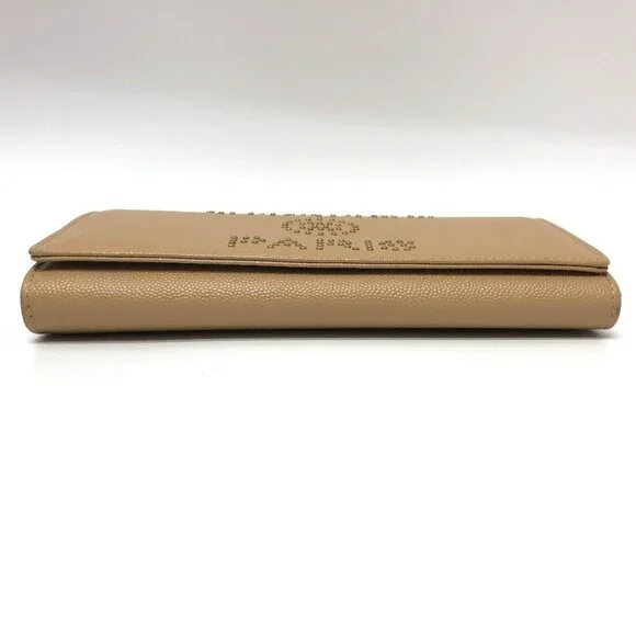 CHANEL Authentic Cream Caviar Leather Wallet - Picture 4 of 12